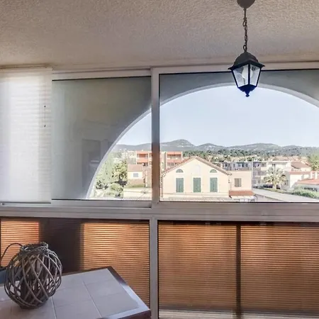 Charming Apt With Parking Close To The Beach! Апартаменты