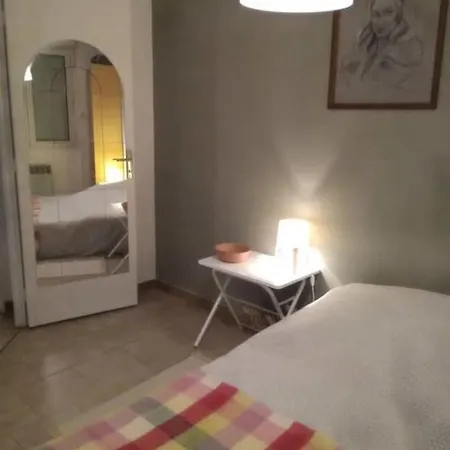 Charming Apt With Parking Close To The Beach! *