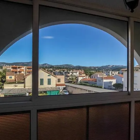 Lejlighed Charming Apt With Parking Close To The Beach! *